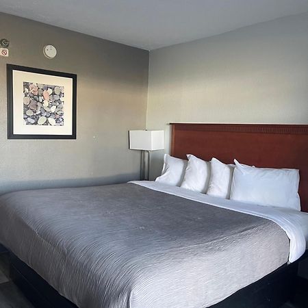 Quality Inn Fayetteville Near Fort Bragg Luaran gambar
