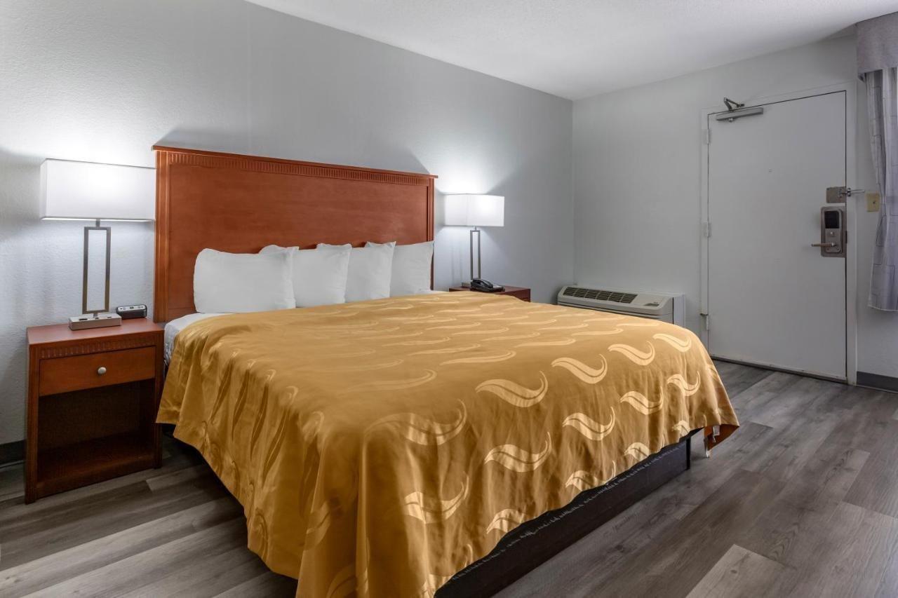 Quality Inn Fayetteville Near Fort Bragg Luaran gambar