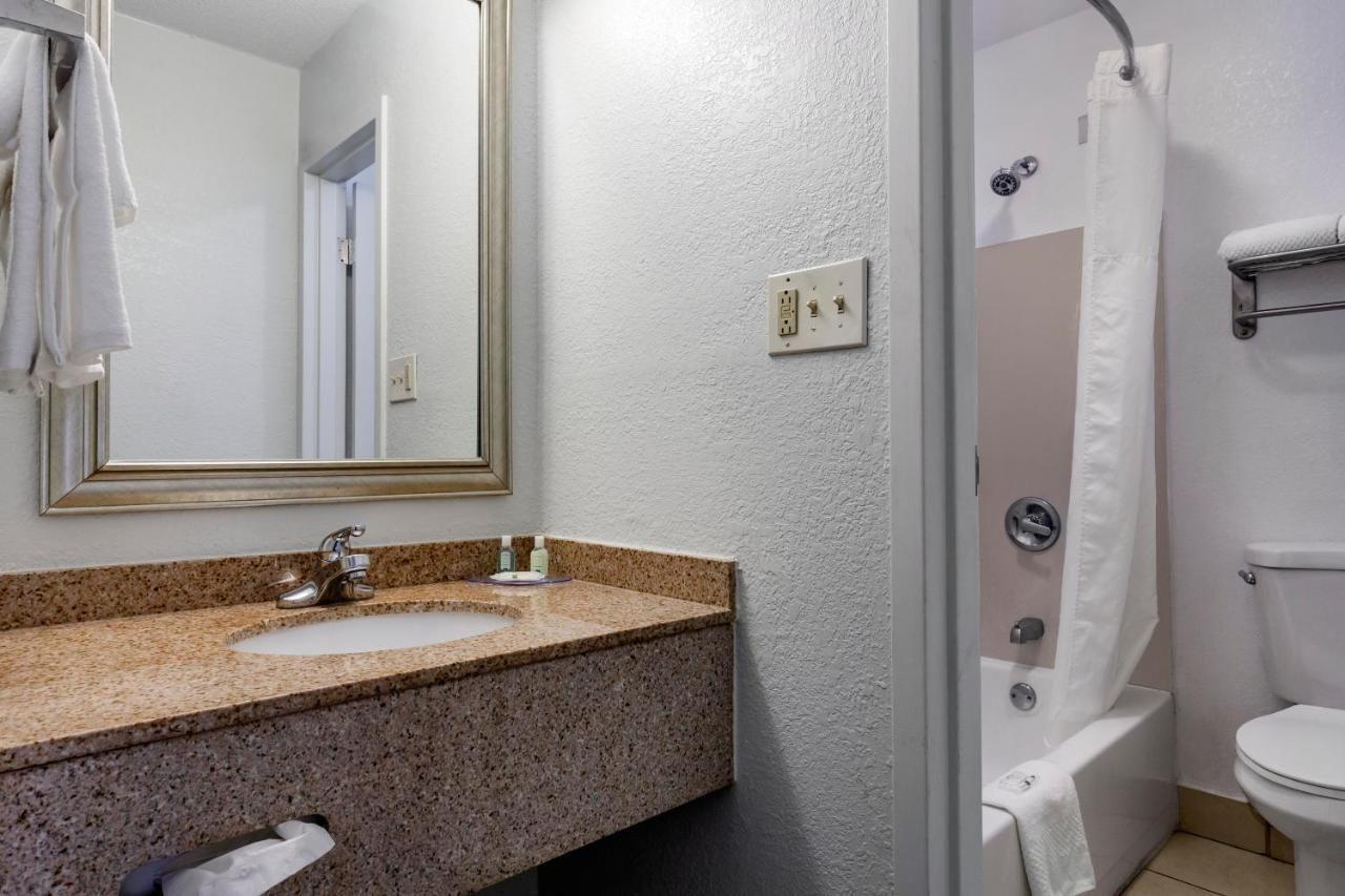 Quality Inn Fayetteville Near Fort Bragg Luaran gambar