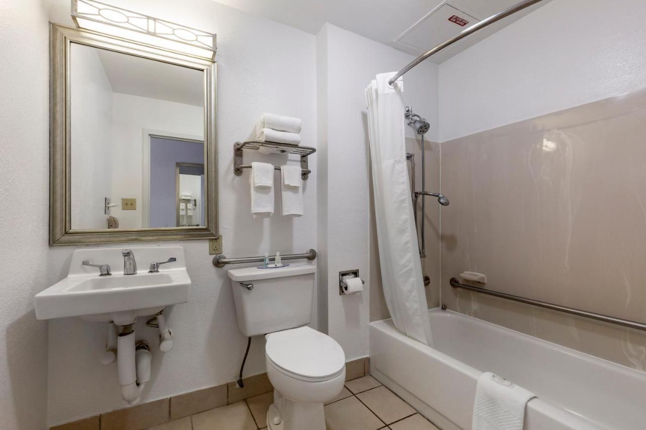 Quality Inn Fayetteville Near Fort Bragg Luaran gambar